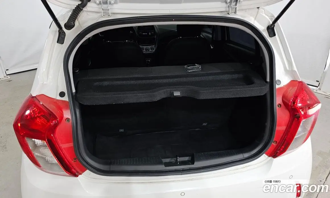 Chevrolet Spark 2019 1.0 автомат (гидро), фото 20