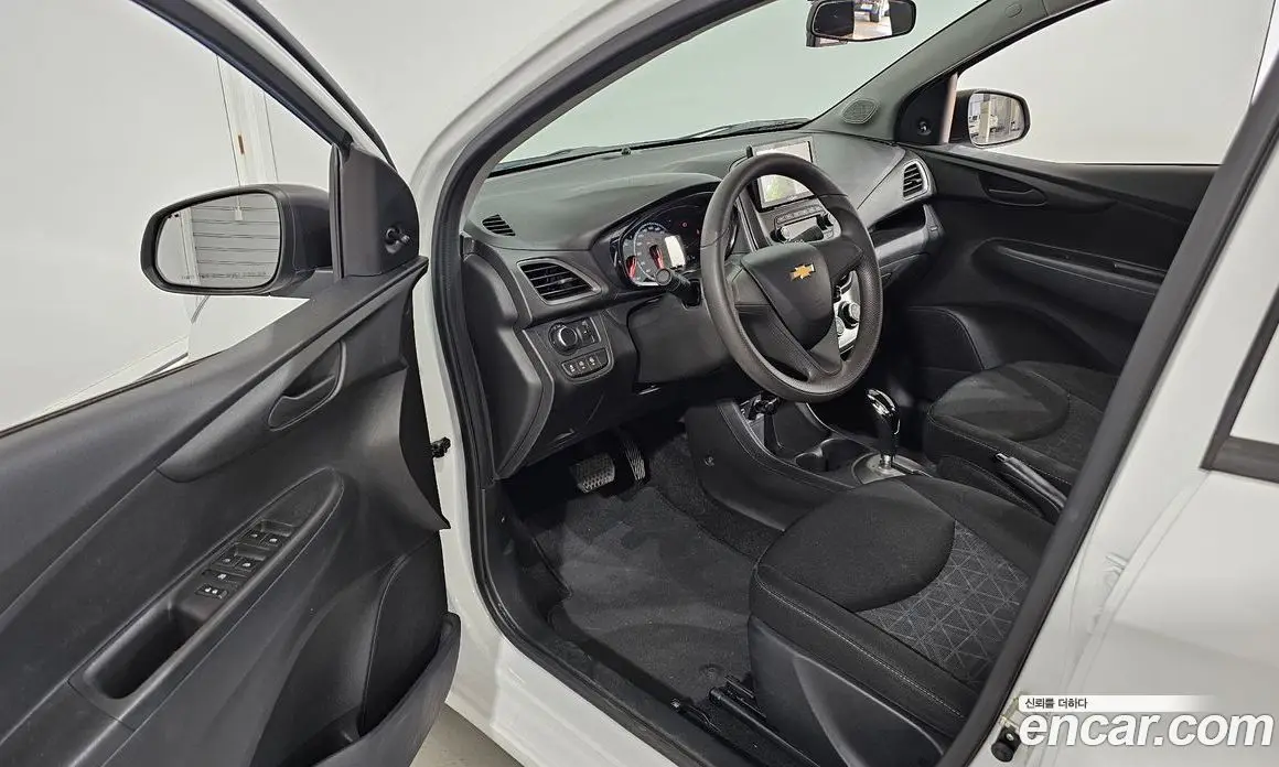 Chevrolet Spark 2019 1.0 автомат (гидро), фото 10