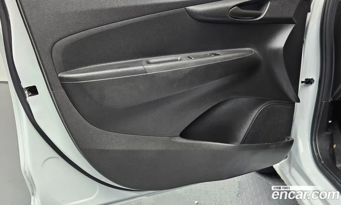 Chevrolet Spark 2019 1.0 автомат (гидро), фото 14