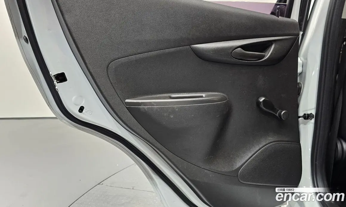 Chevrolet Spark 2019 1.0 автомат (гидро), фото 15