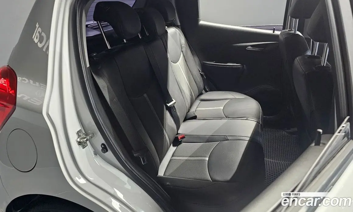 Chevrolet Spark 2019 1.0 автомат (гидро), фото 16