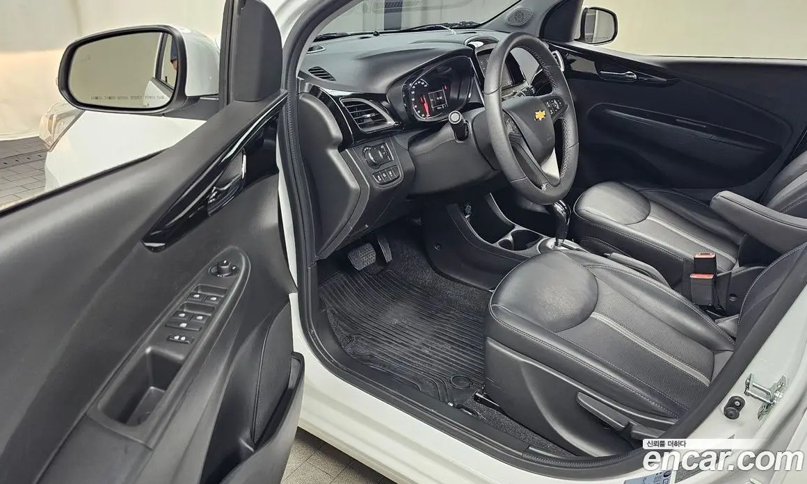 Chevrolet Spark 2022 1.0 автомат (гидро), фото 13
