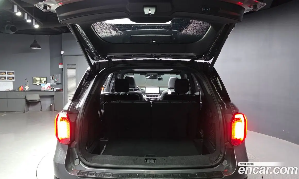 Ford Explorer 2025 2.3 автомат (гидро), фото 25