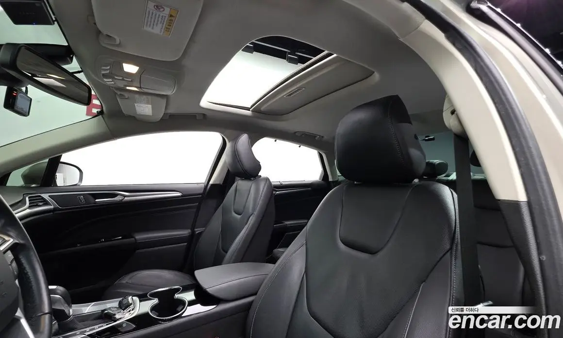 Ford Mondeo 2015 2.0 автомат (гидро), фото 17