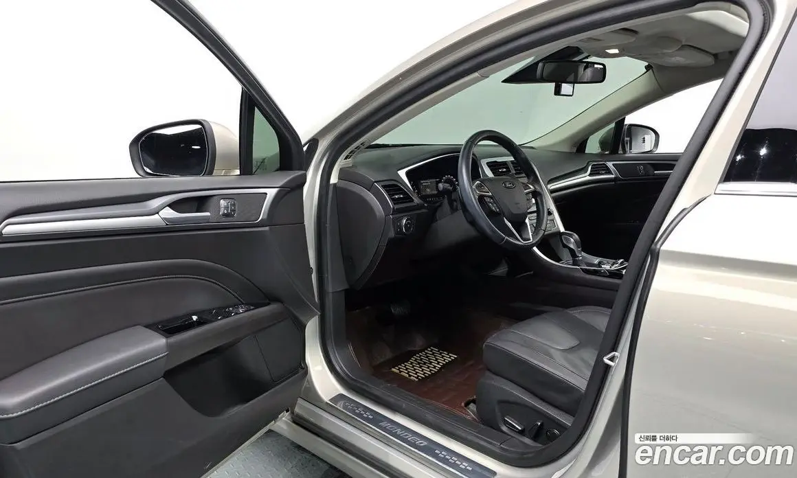 Ford Mondeo 2015 2.0 автомат (гидро), фото 10