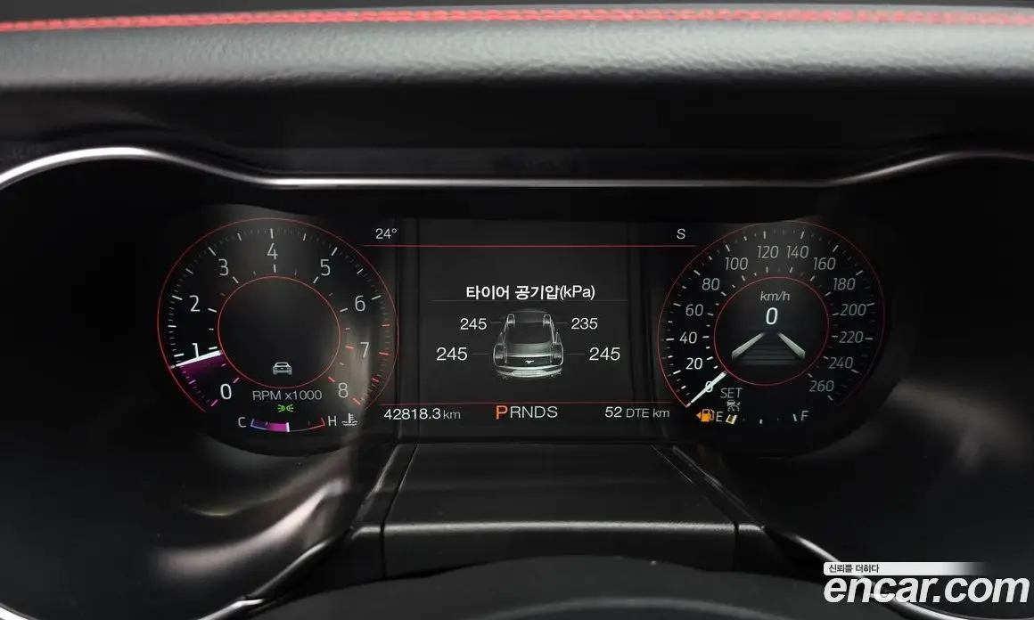 Ford Mustang 2019 2.3 автомат (гидро), фото 11