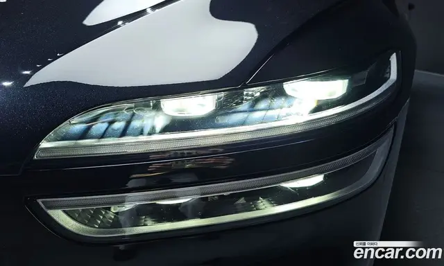 Genesis GV70 2021 2.5 автомат (гидро), миниатюра 8