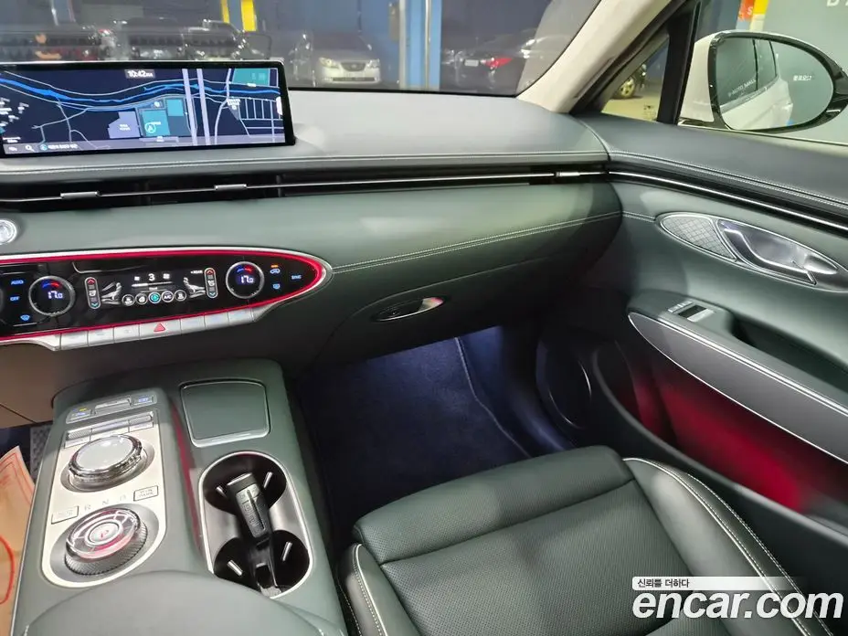 Genesis GV70 2022 0.1 автомат (гидро), фото 11