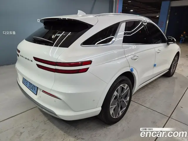 Genesis GV70 2022 0.1 автомат (гидро), миниатюра 6