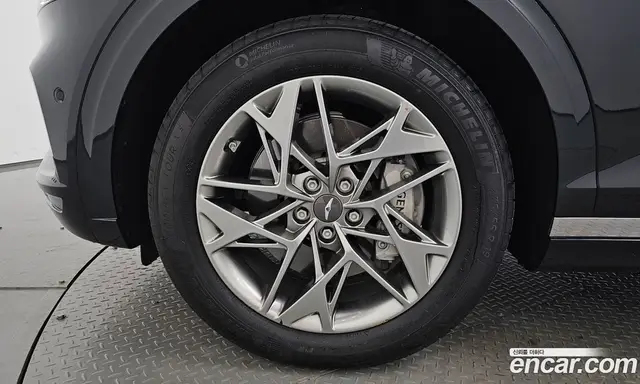 Genesis GV70 2023 2.5 автомат (гидро), миниатюра 4