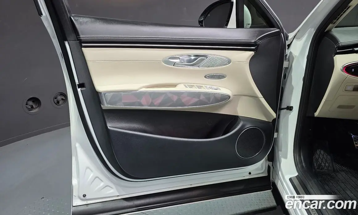 Genesis GV70 2023 2.5 автомат (гидро), фото 14