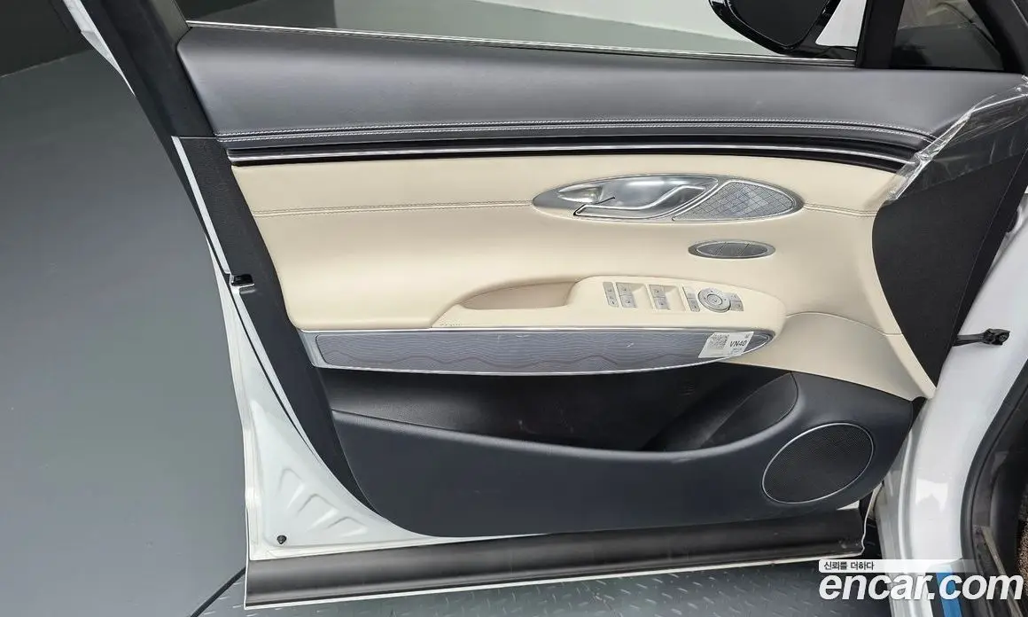 Genesis GV70 2023 2.5 автомат (гидро), фото 14