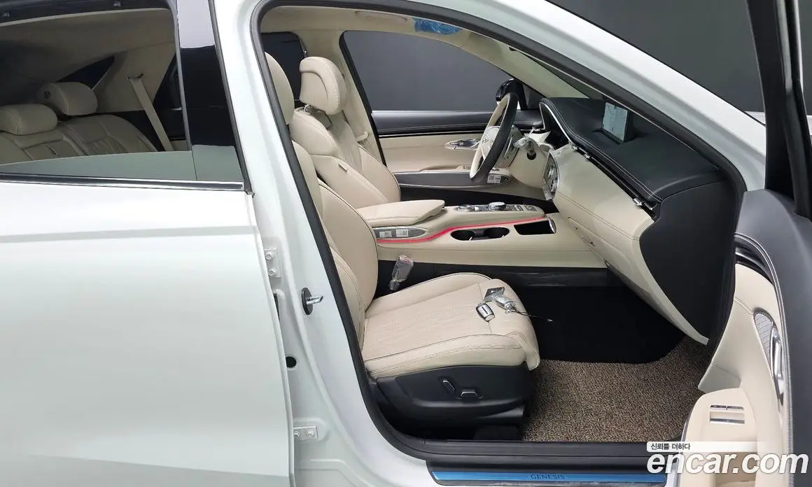 Genesis GV70 2023 2.5 автомат (гидро), фото 16