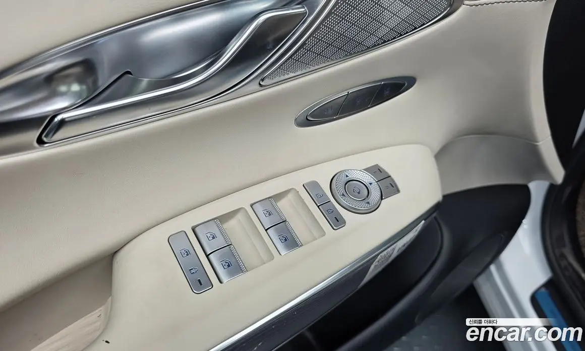 Genesis GV70 2023 2.5 автомат (гидро), фото 30