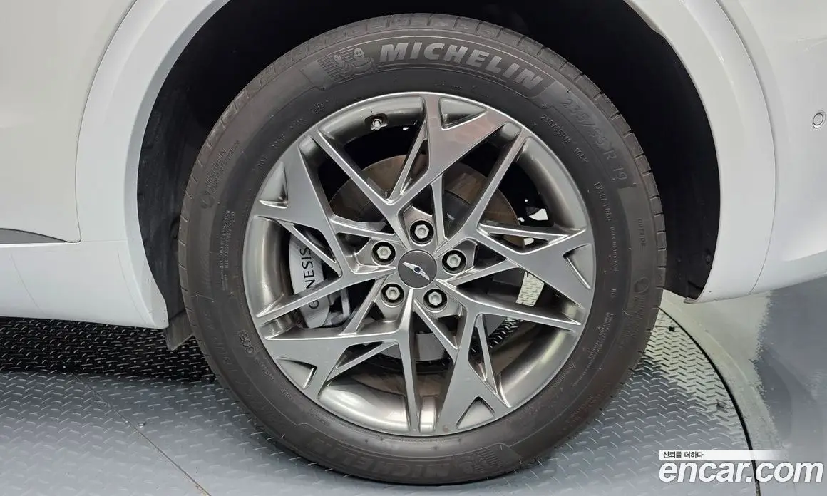 Genesis GV70 2023 2.5 автомат (гидро), фото 7