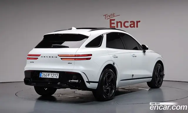 Genesis GV70 2025 2.5 автомат (гидро), миниатюра 1