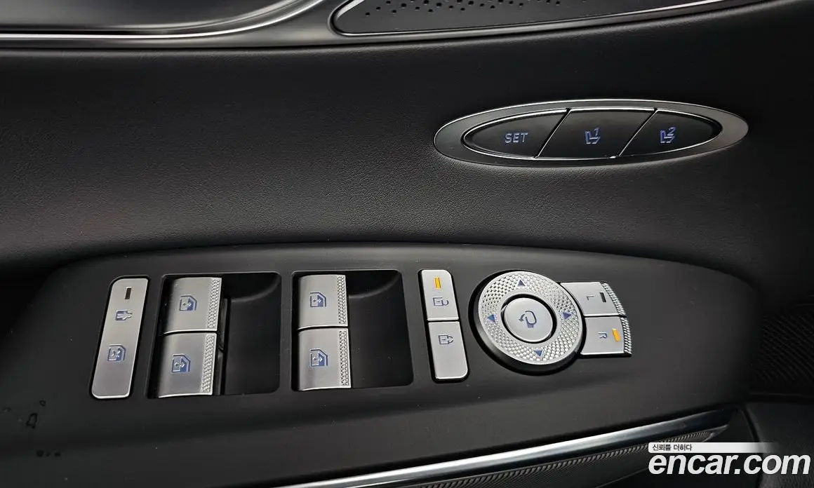 Genesis GV70 2025 2.5 автомат (гидро), фото 25