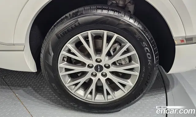 Genesis GV80 2025 2.5 автомат (гидро), миниатюра 7