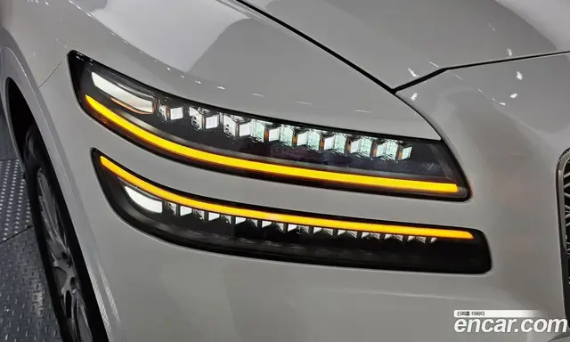 Genesis GV80 2025 2.5 автомат (гидро), миниатюра 8