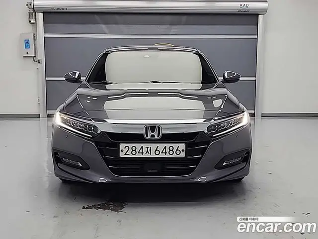 Honda Accord 2019 1.5 автомат (гидро), миниатюра 2