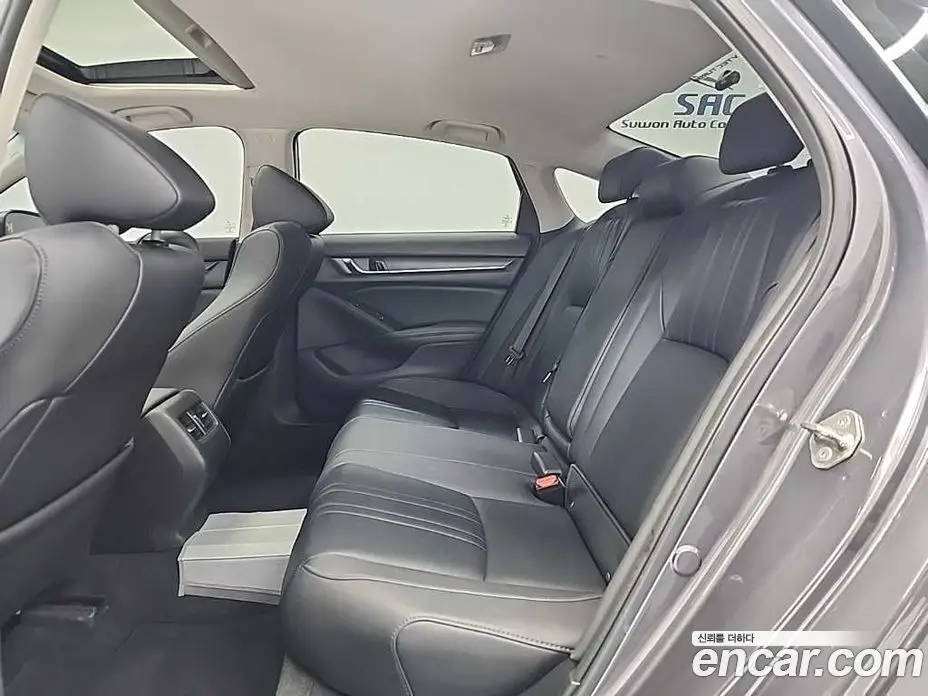 Honda Accord 2019 1.5 автомат (гидро), фото 12