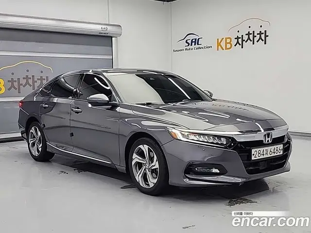 Honda Accord 2019 1.5 автомат (гидро), миниатюра 4