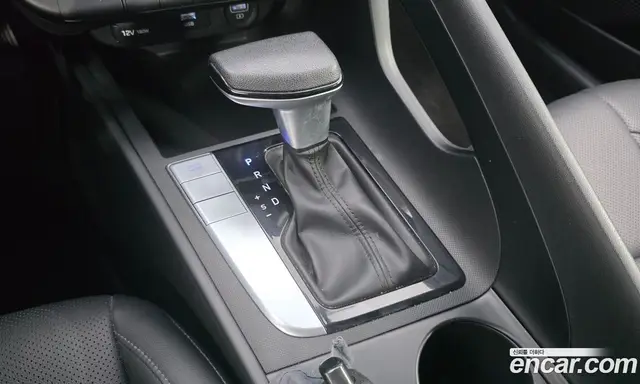 Hyundai Avante 2020 1.6 автомат (гидро), миниатюра 9