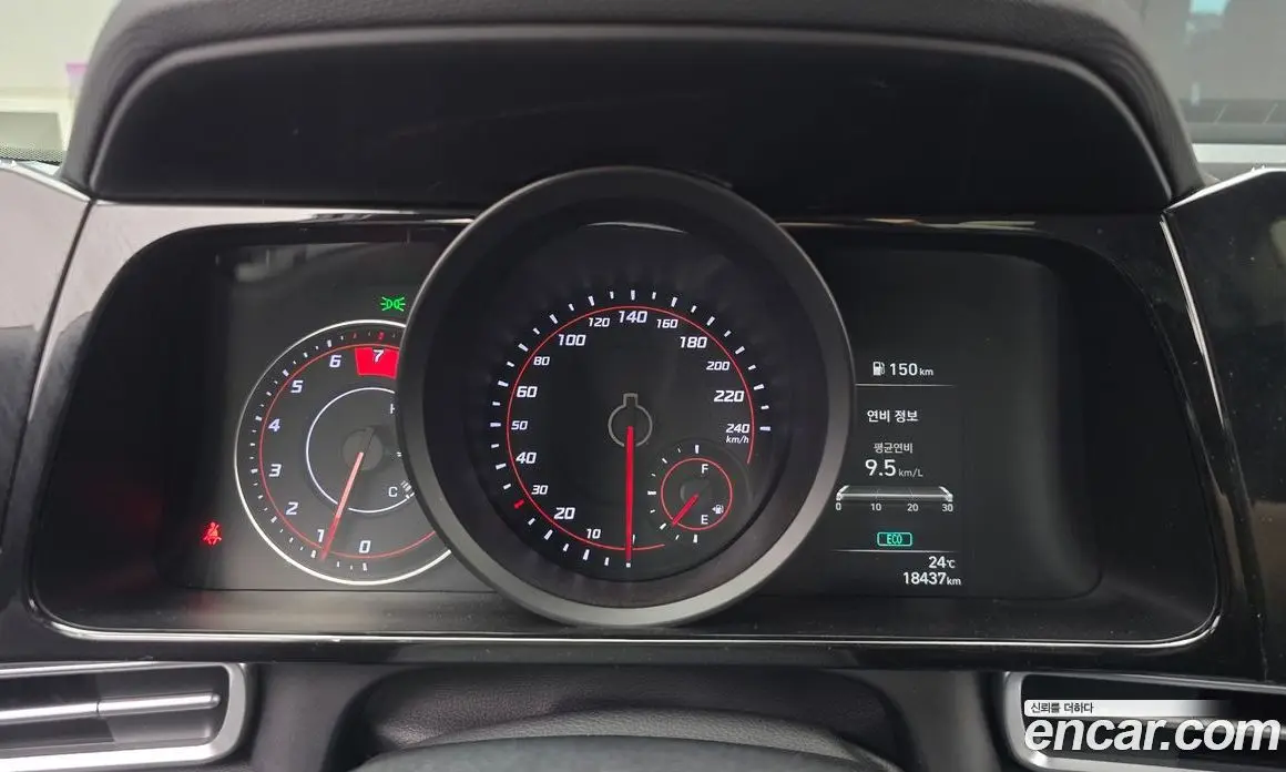 Hyundai Avante 2021 1.6 автомат (гидро), фото 11