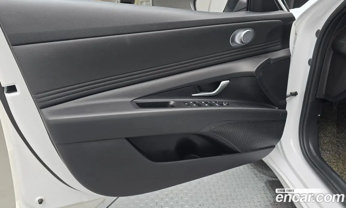 Hyundai Avante 2021 1.6 автомат (гидро), фото 14