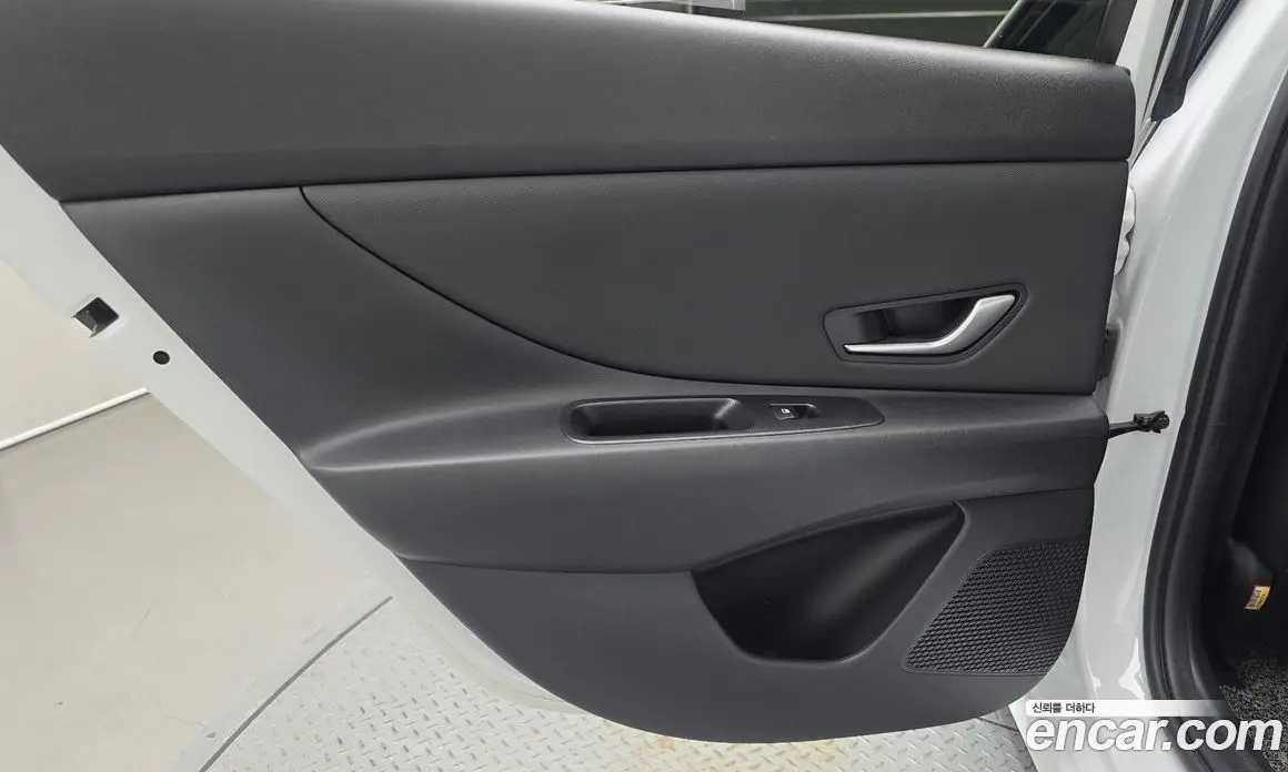 Hyundai Avante 2021 1.6 автомат (гидро), фото 15