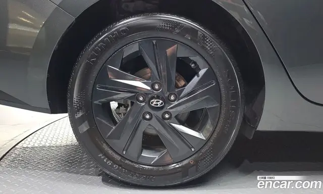 Hyundai Avante 2022 1.6 автомат (гидро), миниатюра 5