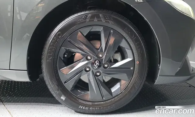 Hyundai Avante 2022 1.6 автомат (гидро), миниатюра 7