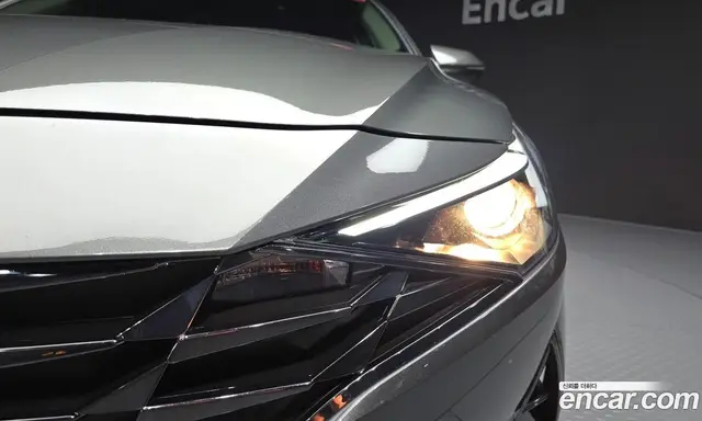 Hyundai Avante 2022 1.6 автомат (гидро), миниатюра 8