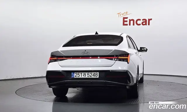 Hyundai Avante 2023 1.6 автомат (гидро), миниатюра 4