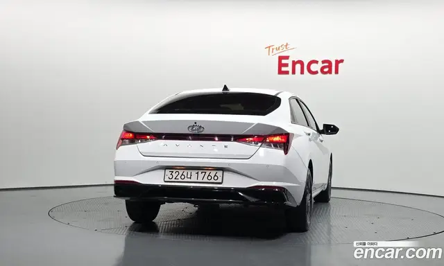 Hyundai Avante 2023 1.6 автомат (гидро), миниатюра 4