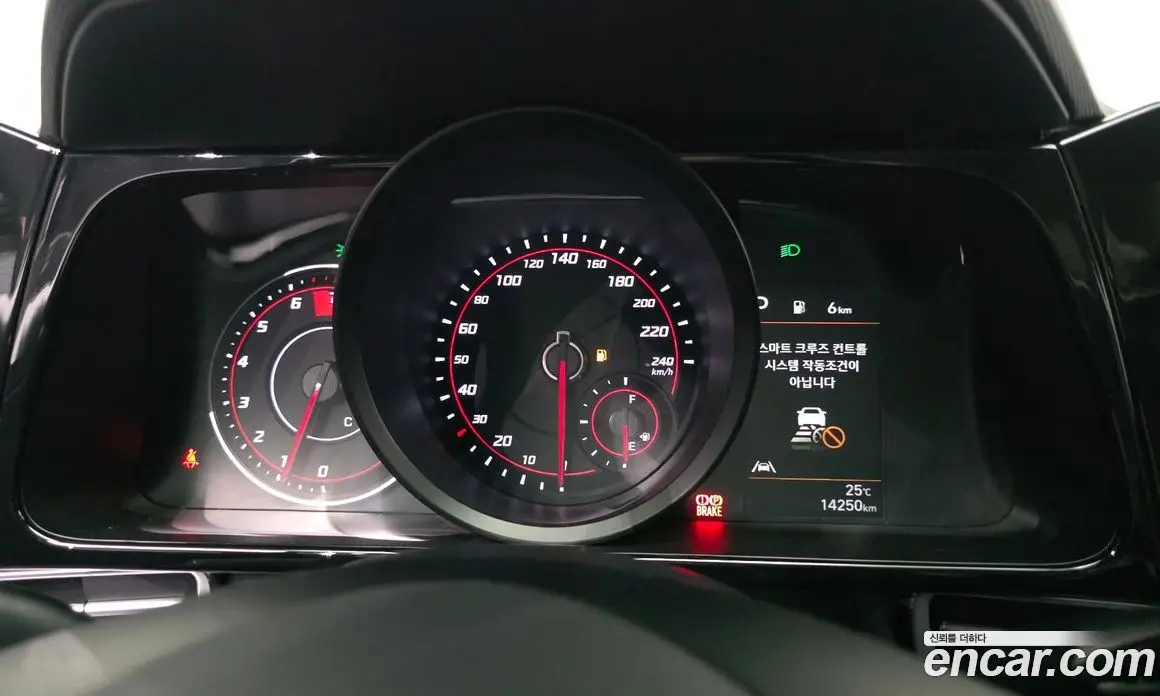 Hyundai Avante 2023 1.6 автомат (гидро), фото 8