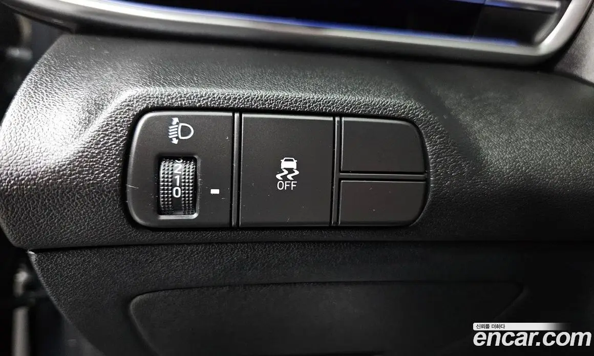 Hyundai Avante 2024 1.6 автомат (гидро), фото 26