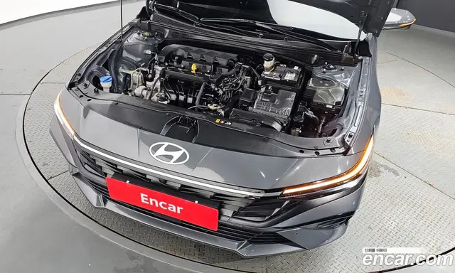 Hyundai Avante 2024 1.6 автомат (гидро), миниатюра 6