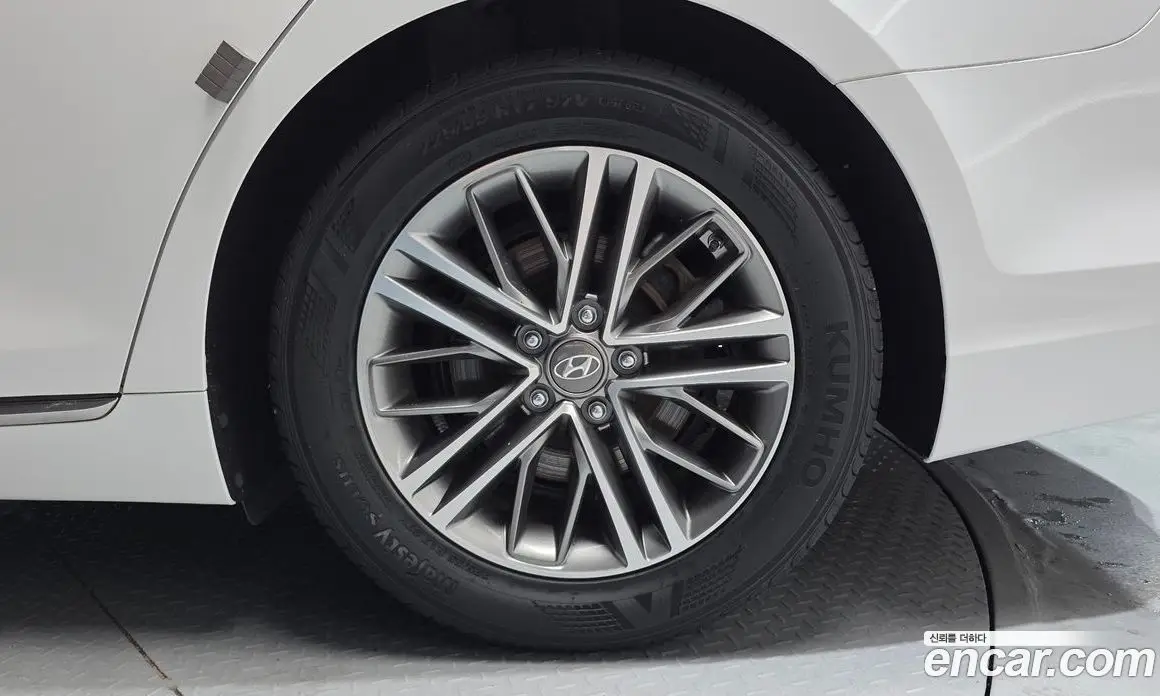 Hyundai Grandeur 2018 2.4 автомат (гидро), фото 7