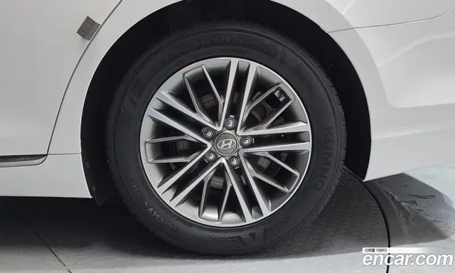Hyundai Grandeur 2018 2.4 автомат (гидро), миниатюра 7
