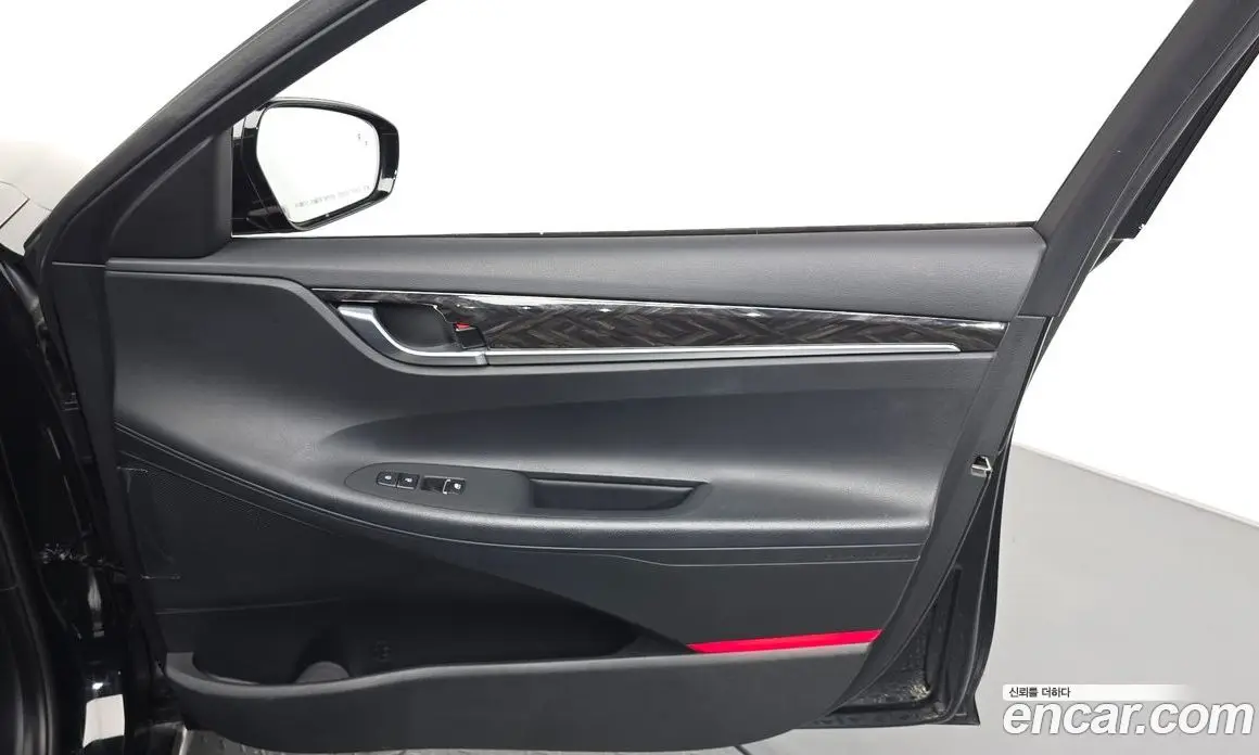 Hyundai Grandeur 2019 2.4 автомат (гидро), фото 14