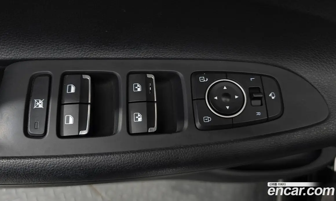 Hyundai Grandeur 2019 2.4 автомат (гидро), фото 26