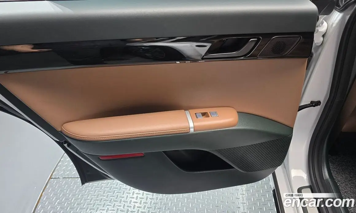 Hyundai Grandeur 2023 1.6 автомат (гидро), фото 15