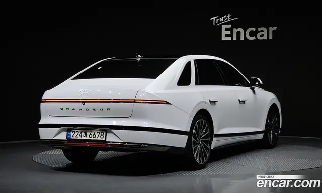 Hyundai Grandeur 2024 1.6 автомат (гидро), миниатюра 2