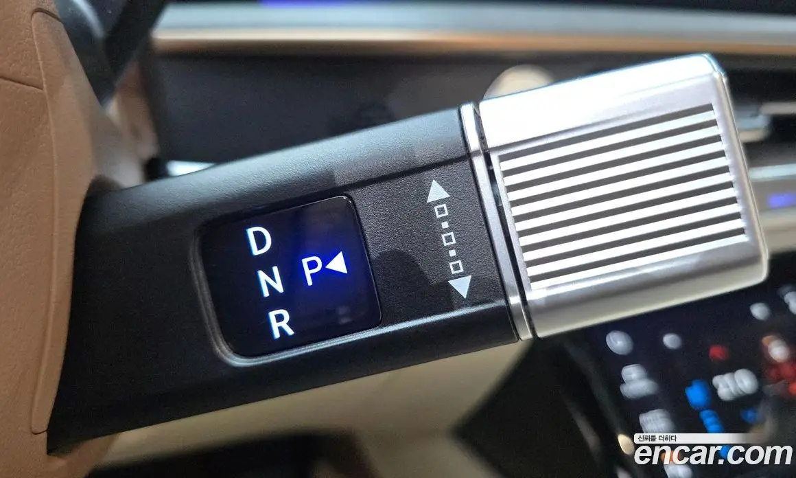 Hyundai Grandeur 2024 1.6 автомат (гидро), фото 12