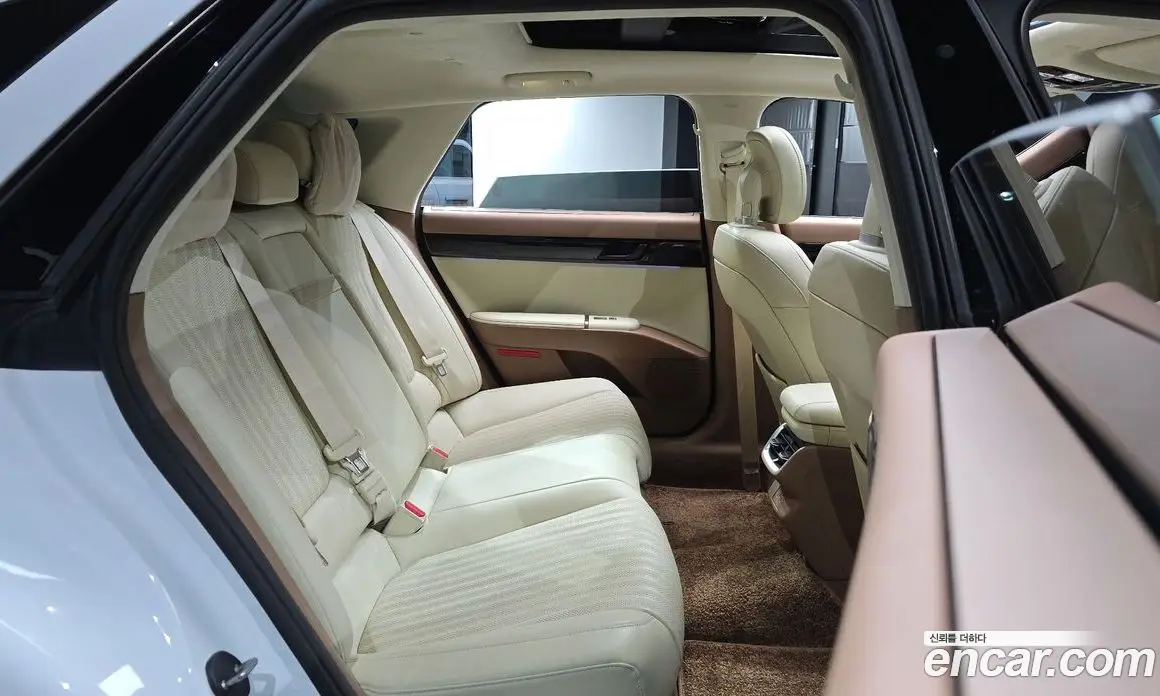 Hyundai Grandeur 2024 1.6 автомат (гидро), фото 17