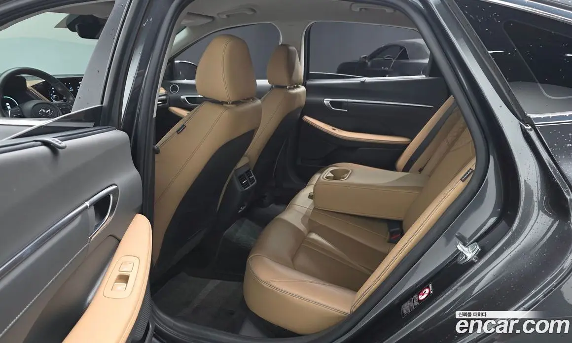 Hyundai Sonata 2020 2.0 автомат (гидро), фото 11