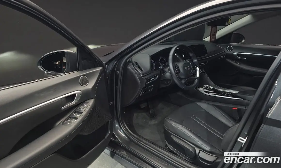 Hyundai Sonata 2021 2.0 автомат (гидро), фото 13