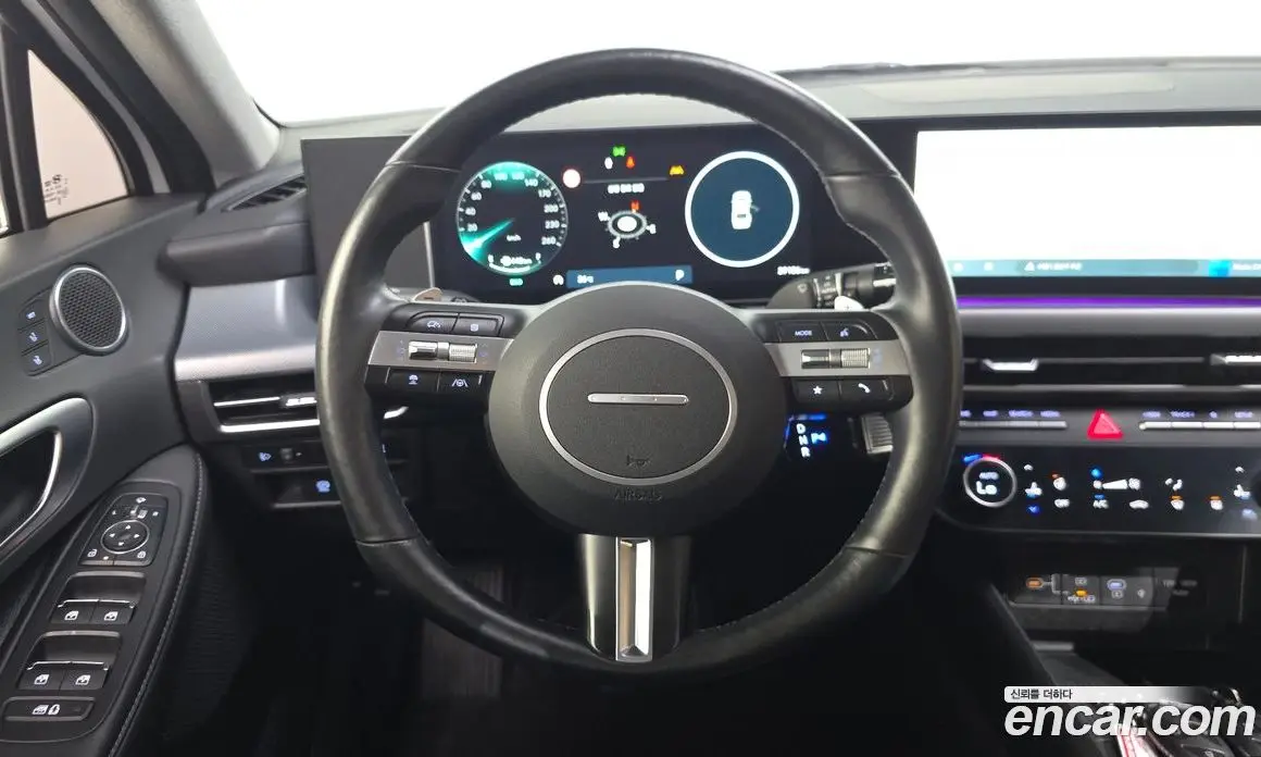 Hyundai Sonata 2023 1.6 автомат (гидро), фото 18