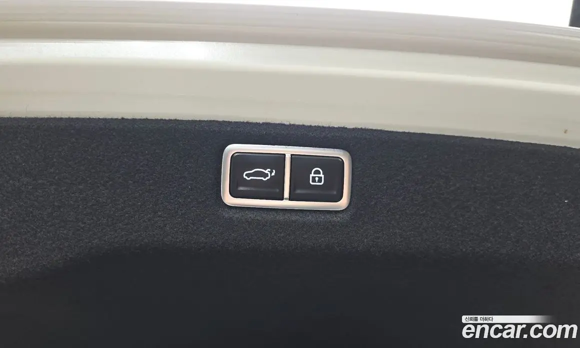 Hyundai Sonata 2023 1.6 автомат (гидро), фото 30